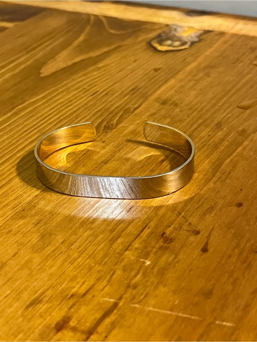 Solid cooper bracelet very shiny minimalist looks new 5/8 inch wide size 5 1/2”
